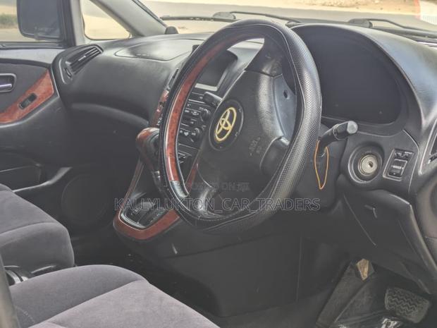 Toyota Harrier 2006 Black