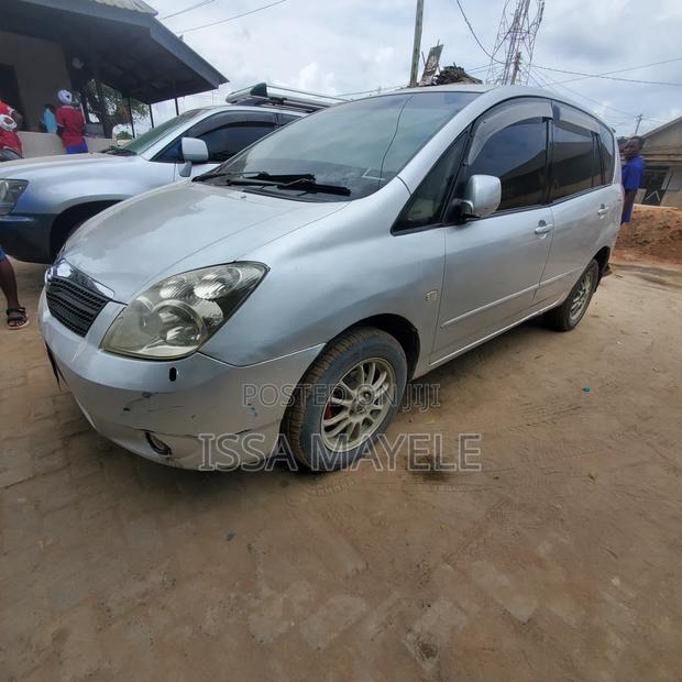 Toyota Corolla Spacio 2006 Silver