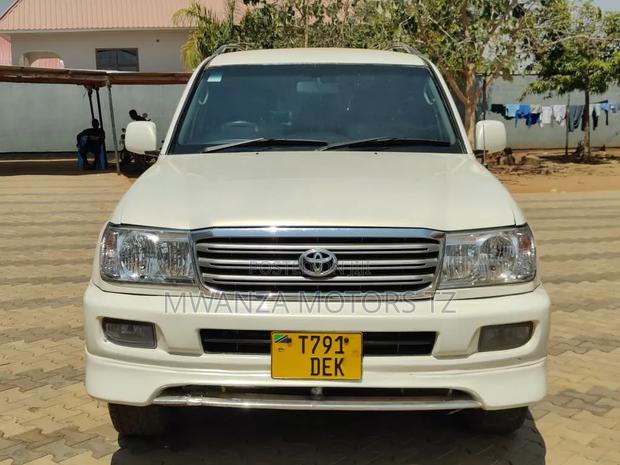 Toyota Land Cruiser 2006 Pearl