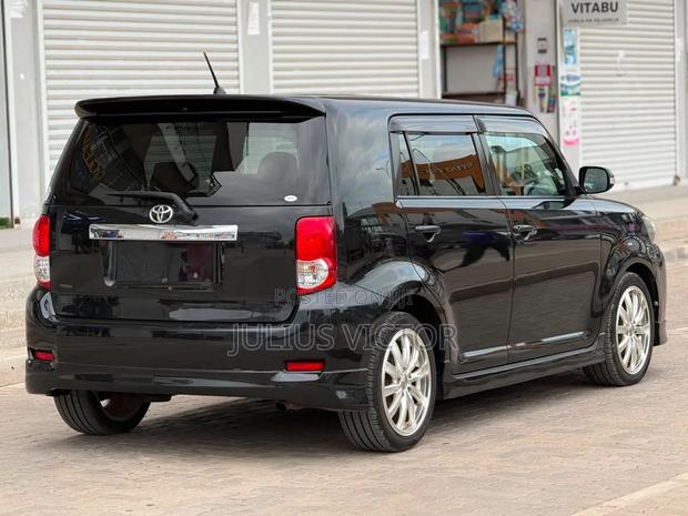 Toyota Corolla Rumion 2008 Black