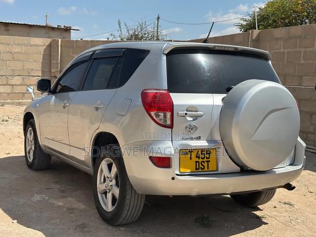 Toyota RAV4 2.0 2005 Silver
