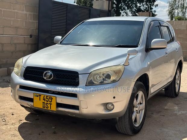 Toyota RAV4 2.0 2005 Silver