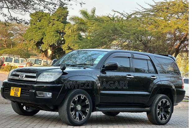 Toyota Hilux Surf 2004 Black