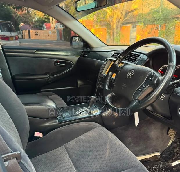 Toyota Crown 2008 Black