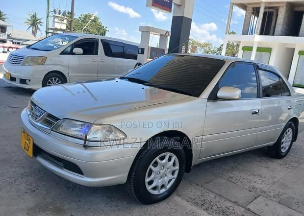 Toyota Carina 2001 Silver