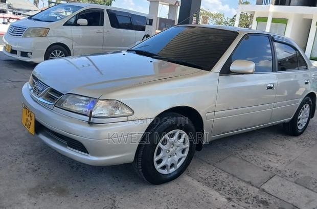 Toyota Carina 2001 Silver