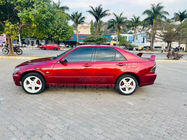 Toyota Altezza 2004 Red