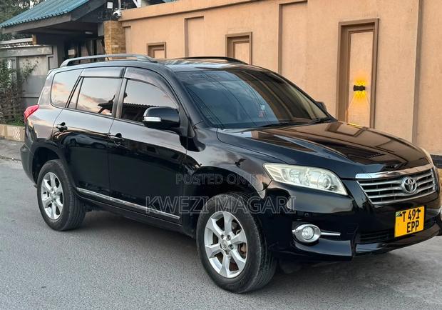Toyota Vanguard 2010 Black