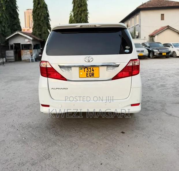 Toyota Alphard 2007 White