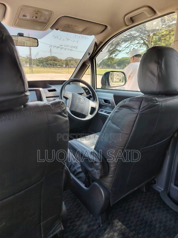 Toyota Noah 2008 White