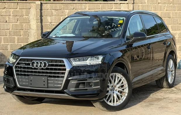 Audi Q7 2017 Black
