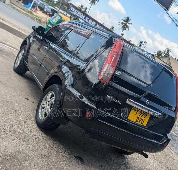 Nissan X-Trail 2004 Black
