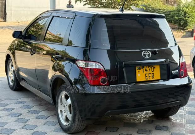 Toyota IST 2002 Black