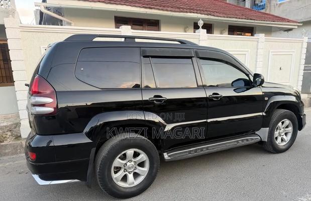 Toyota Land Cruiser Prado 2007 Black