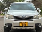 Subaru Forester 2009 White for sale