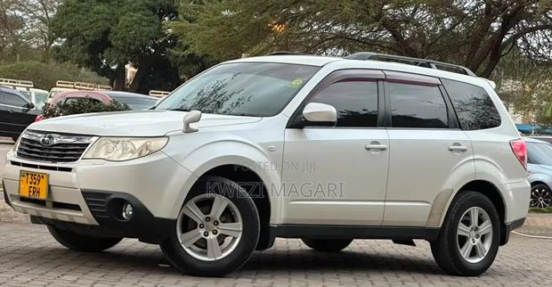 Subaru Forester 2009 White