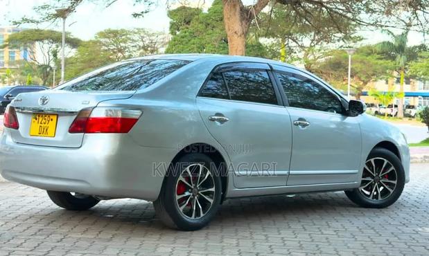 Toyota Premio 2009 Silver