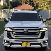 Toyota Land Cruiser 2023 White for sale