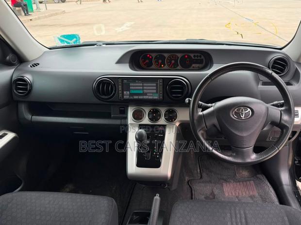 Toyota Corolla Rumion 2008 Black