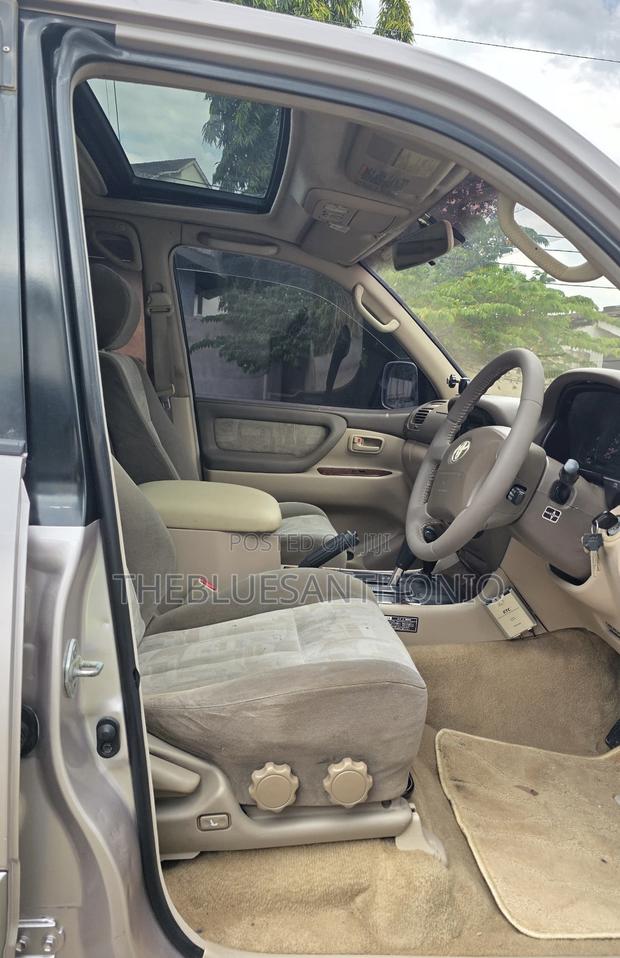 Toyota Land Cruiser 2002 Silver