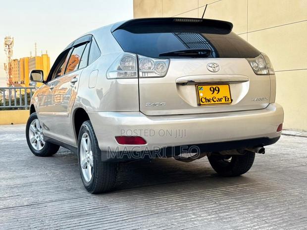 Toyota Harrier 2.4 2004 Gold