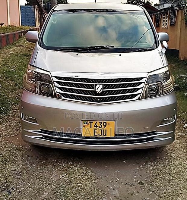 Toyota Alphard 2.4 Petrol AWD 2006 Silver