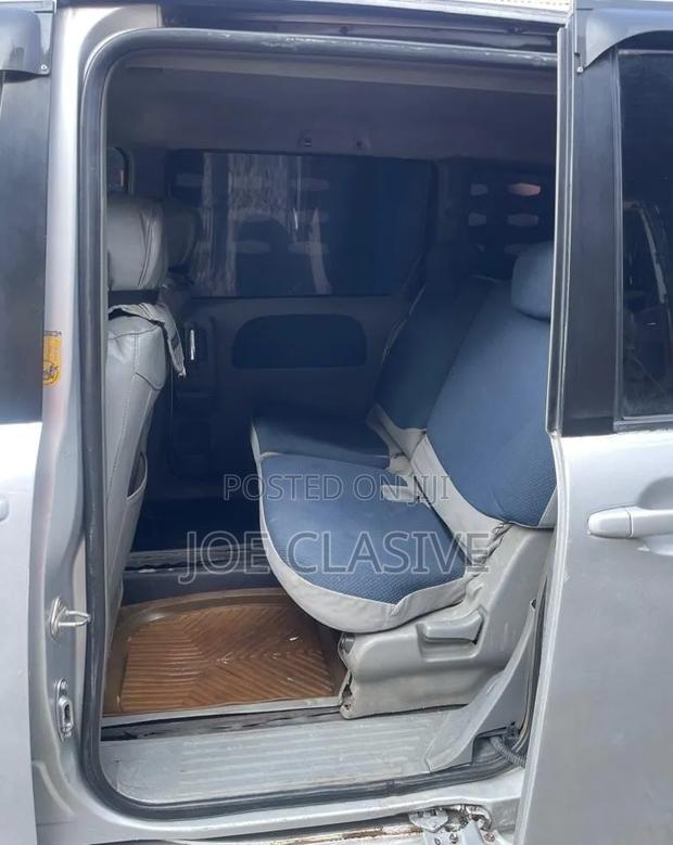 Toyota Sienta 2007 Silver