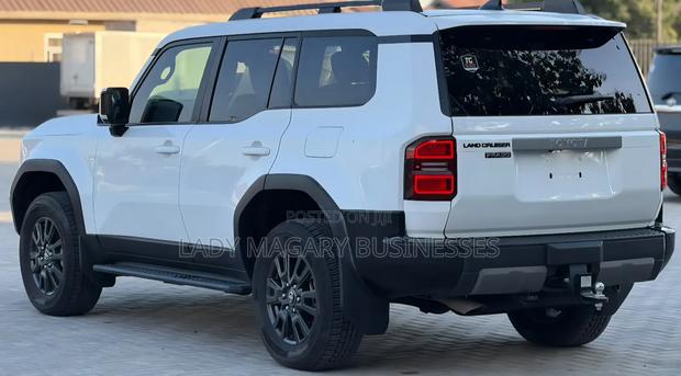 Toyota Land Cruiser Prado 2.8 2025 White