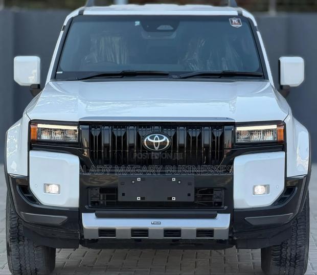 Toyota Land Cruiser Prado 2.8 2025 White