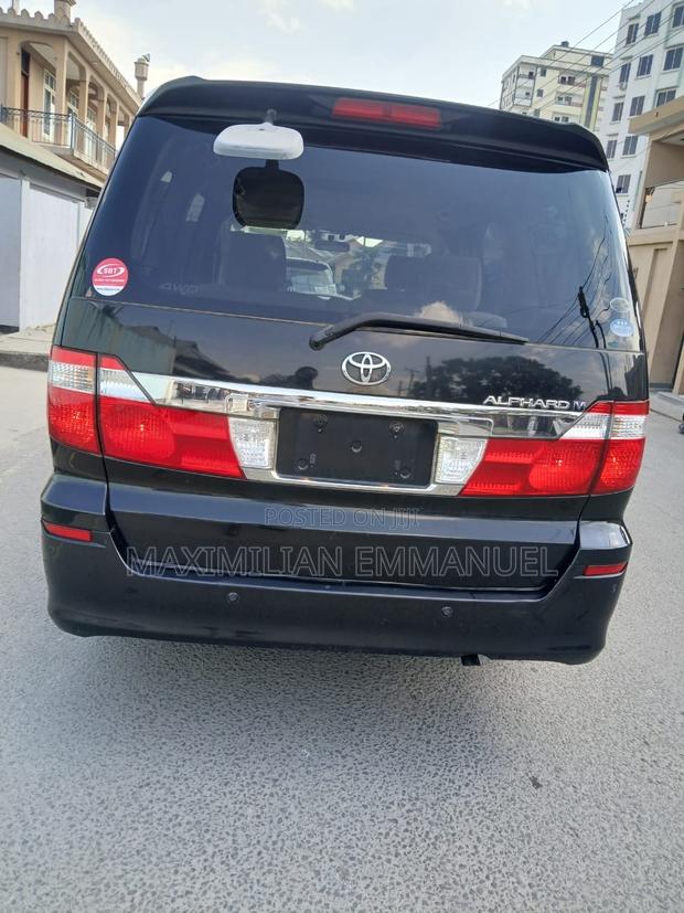 Toyota Alphard 2005 Black