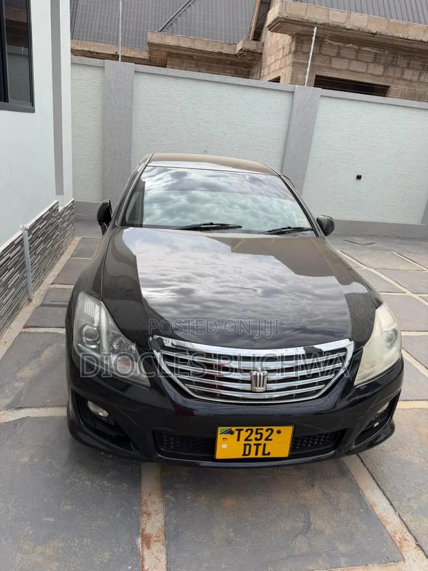 Toyota Crown 2007 Black