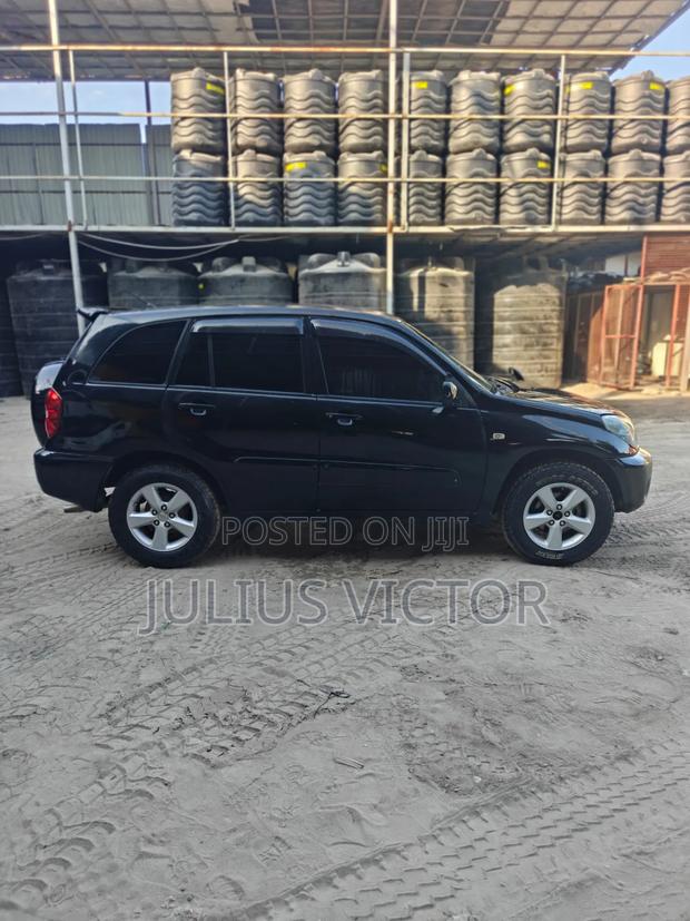Toyota RAV4 2005 Black