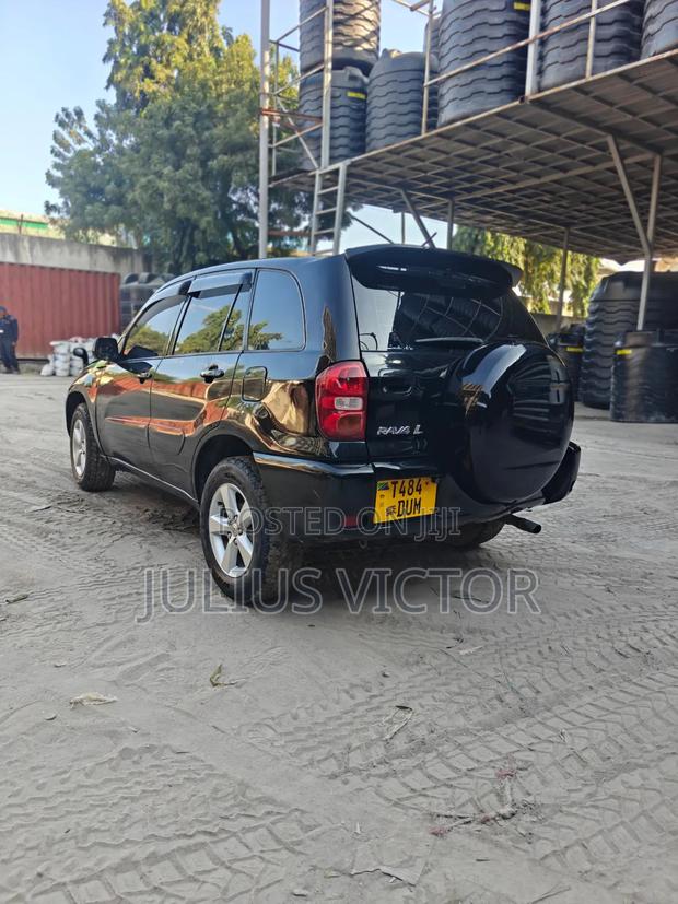 Toyota RAV4 2005 Black