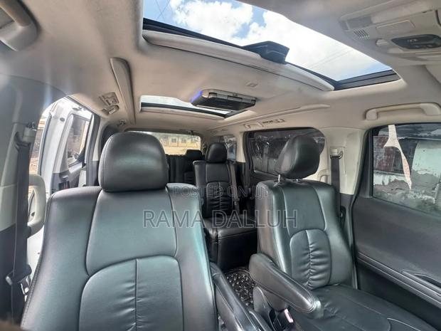 Toyota Vellfire 2008 White