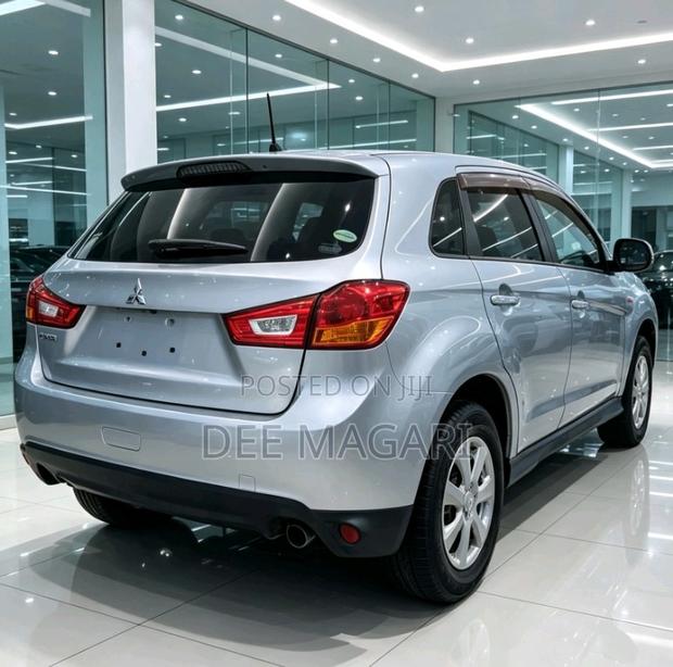 Mitsubishi RVR 2013 Silver