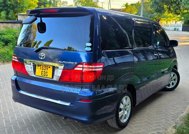 Toyota Alphard 2006 Blue