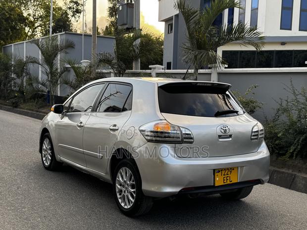 Toyota Blade 2007 Silver