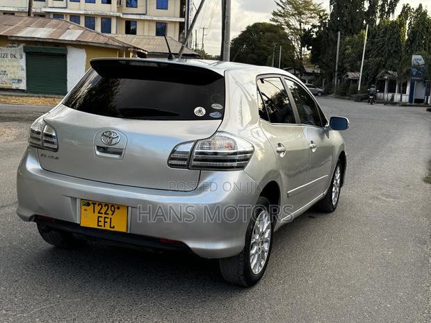 Toyota Blade 2007 Silver