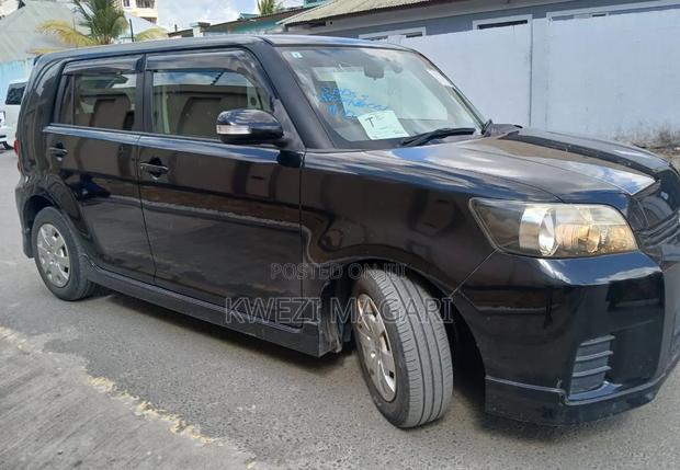Toyota Corolla Rumion 2009 Black