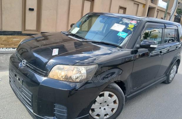 Toyota Corolla Rumion 2009 Black
