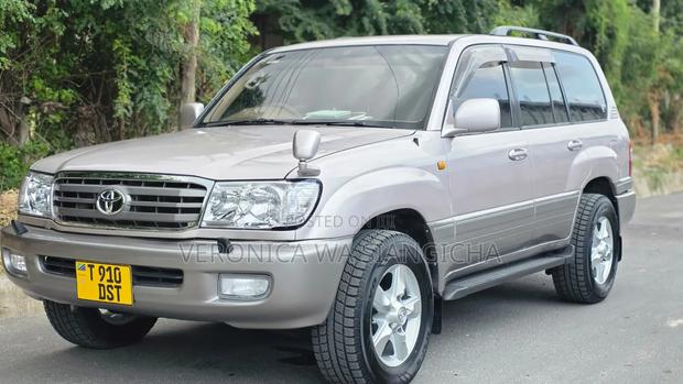 Toyota Land Cruiser Prado 2002 Silver