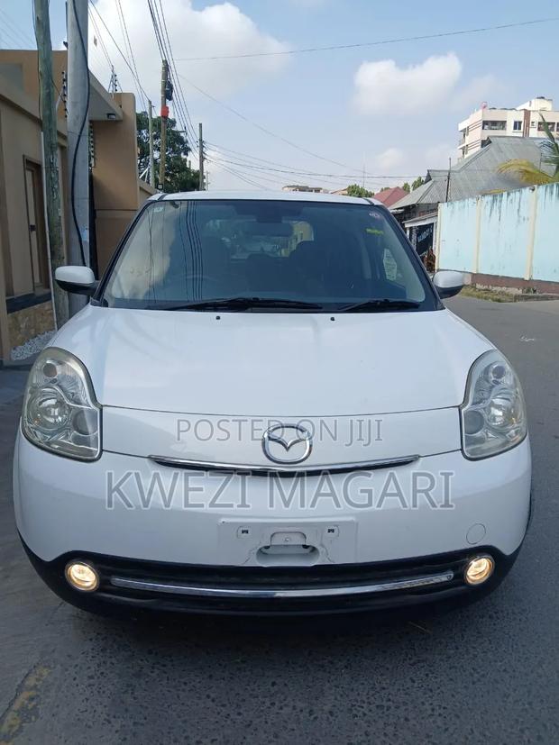 Mazda Verisa 2012 White