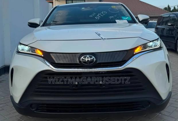 Toyota Harrier 2021 Teal