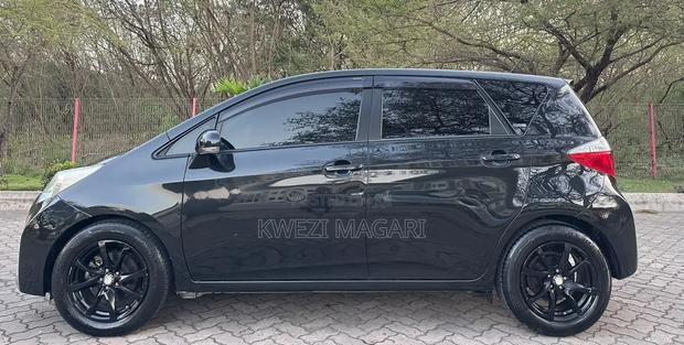 Toyota Ractis 2012 Black