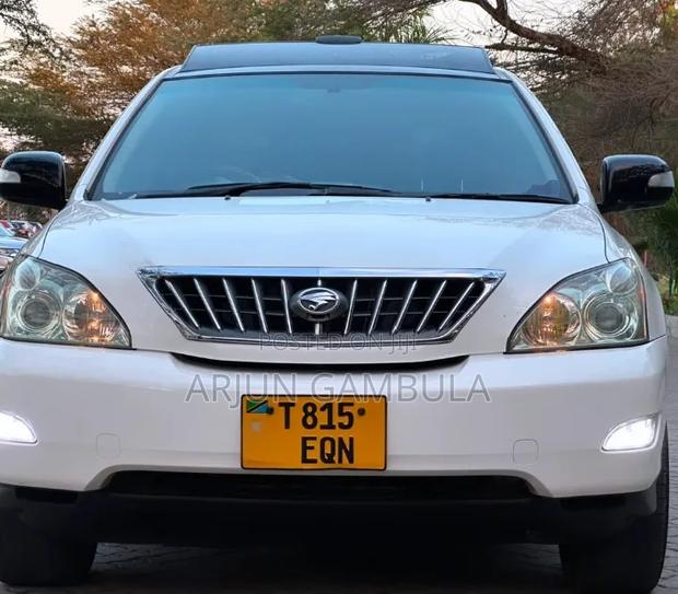 Toyota Harrier 2019 White
