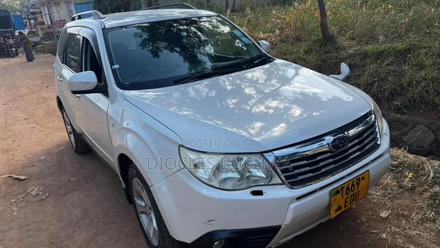 Subaru Forester 2009 White