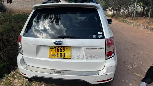 Subaru Forester 2009 White