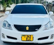 Toyota Crown 2010 White for sale