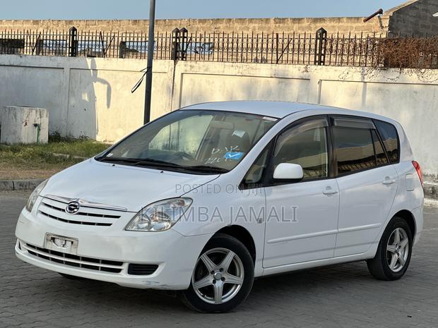 Toyota Corolla Spacio 2004 White