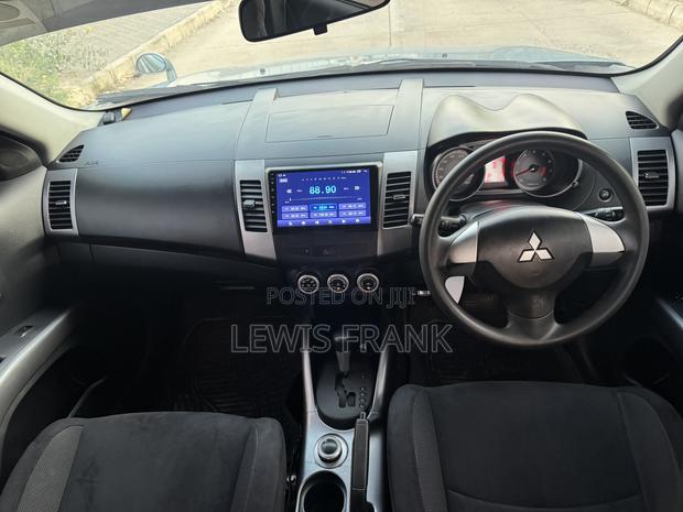 Mitsubishi Outlander 2006